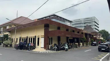 Facade ACP Gedung Yanma Polda Jatim, Surabaya